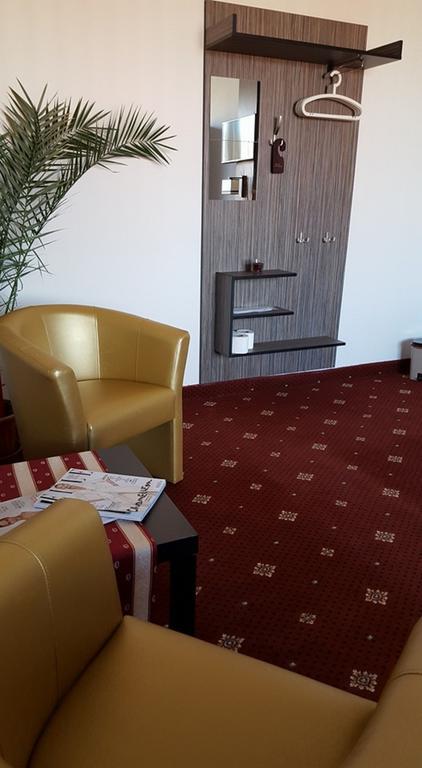 Hotel Montenegro Bruntal Exterior photo